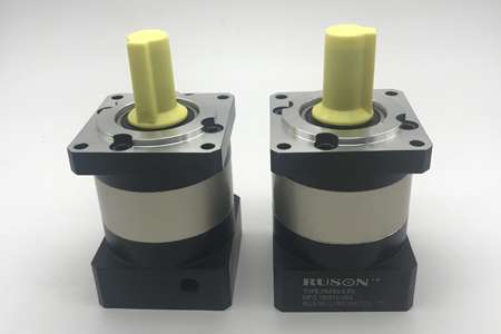 有哪些方法去保養(yǎng)行星齒輪減速機(jī)？